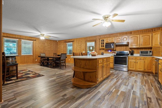 927 Casey Road, Trenton, GA 30752