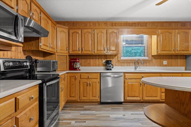 927 Casey Road, Trenton, GA 30752