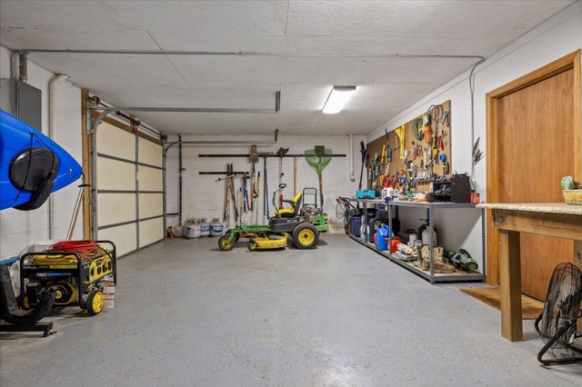 927 Casey Road, Trenton, GA 30752
