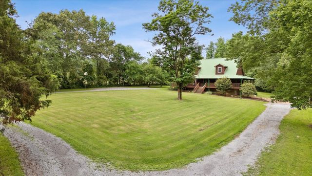 927 Casey Road, Trenton, GA 30752