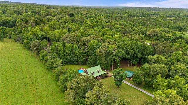 927 Casey Road, Trenton, GA 30752