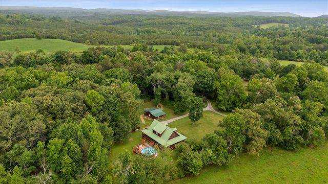 927 Casey Road, Trenton, GA 30752