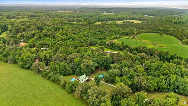 927 Casey Road, Trenton, GA 30752