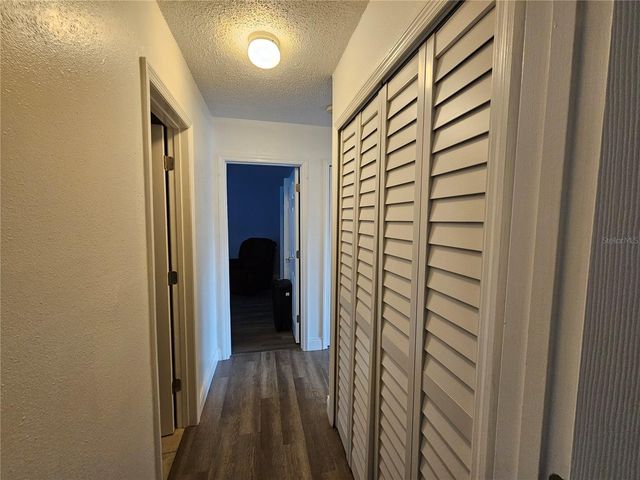 1737 PARAKEET WAY 2, Sarasota, FL 34232
