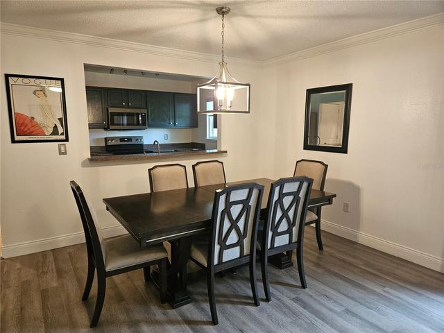 1737 PARAKEET WAY 2, Sarasota, FL 34232