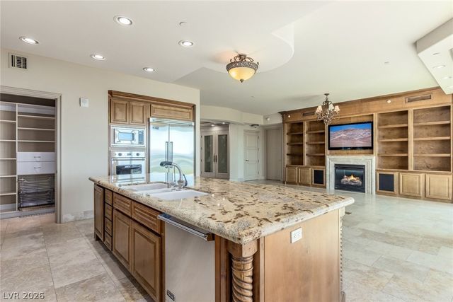 9103 ALTA Drive 703, Las Vegas, NV 89145