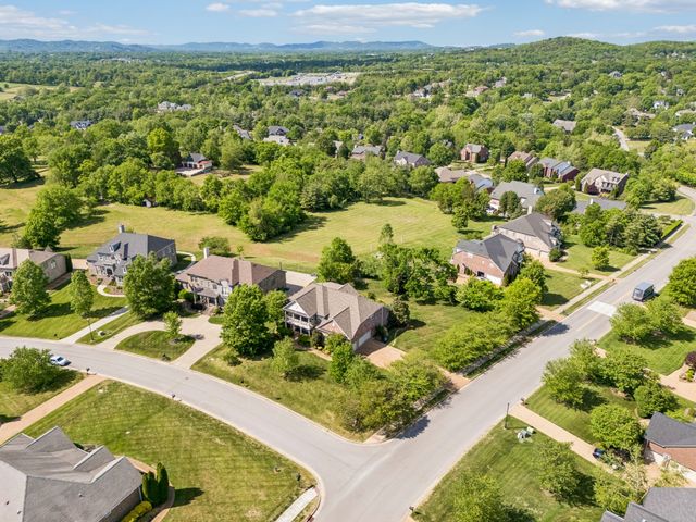 9224 Sydney Ln, Brentwood, TN 37027