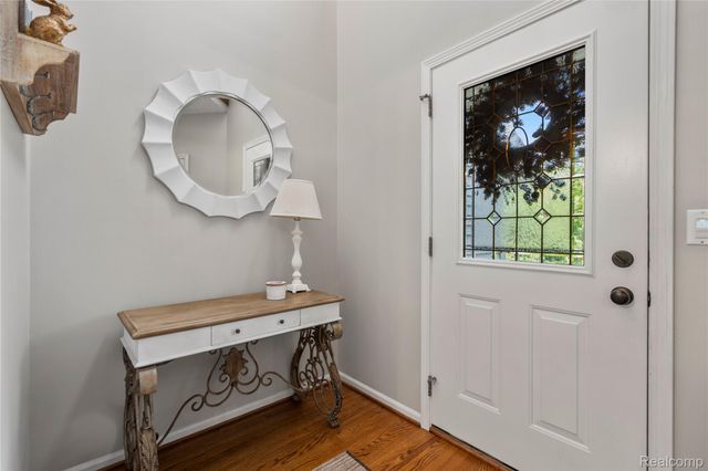 6535 Ridgeview Drive, Independence Charter Township, MI 48346