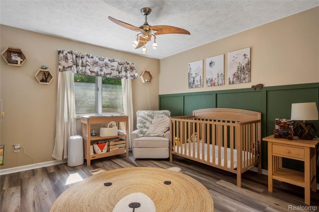 6535 Ridgeview Drive, Independence Charter Township, MI 48346