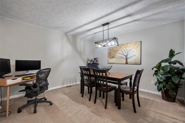 6535 Ridgeview Drive, Independence Charter Township, MI 48346