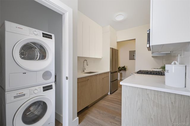 148-09 Northern Boulevard 6L, Flushing, NY 11355