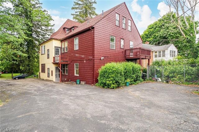 18313 Newell Road 1, Shaker Heights, OH 44122