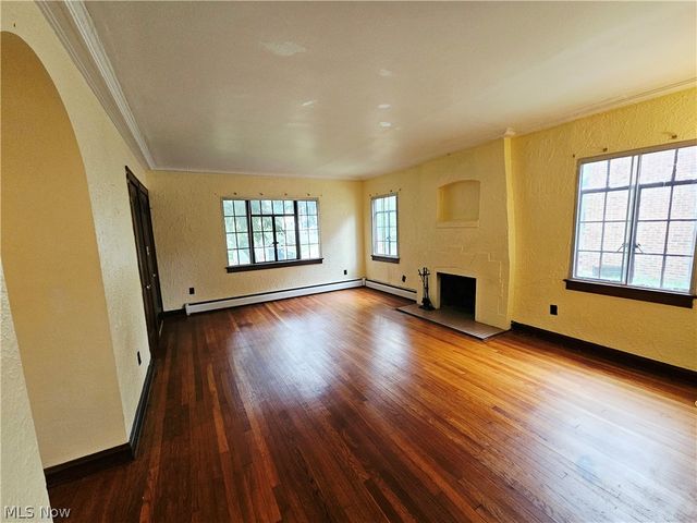 18313 Newell Road 1, Shaker Heights, OH 44122