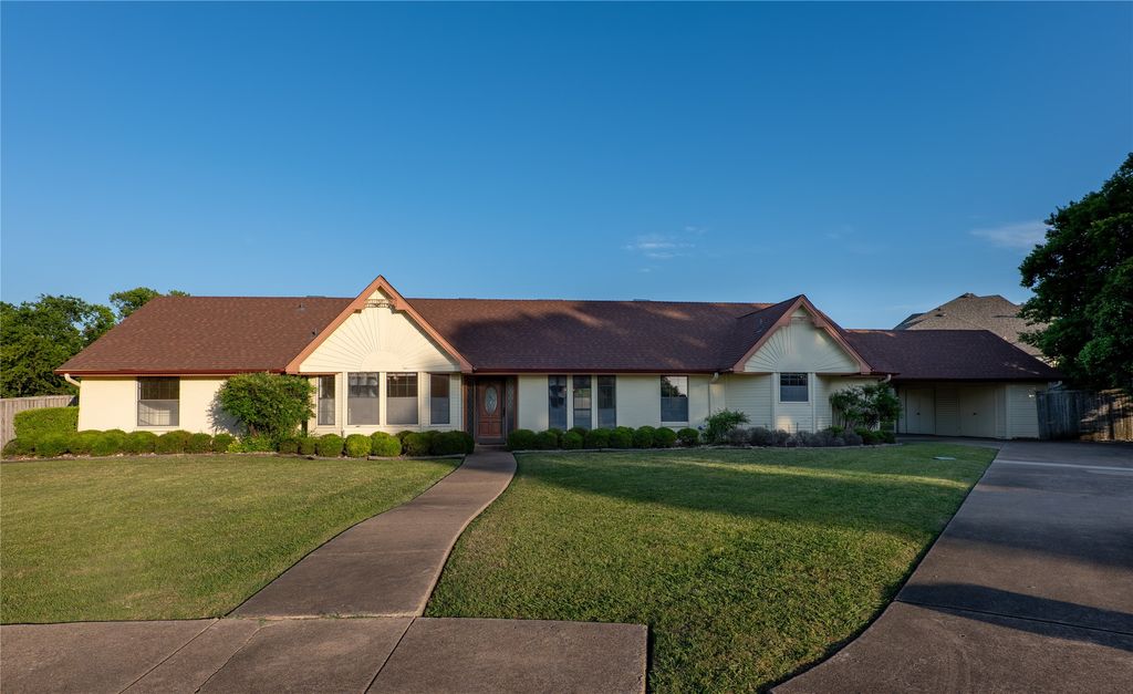10 Park Central Circle, Rockwall, TX 75087
