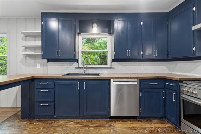 1440 E 55th Place, Tulsa, OK 74105
