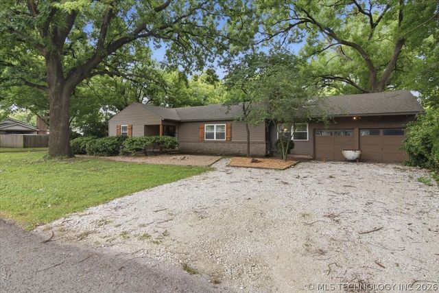 1440 E 55th Place, Tulsa, OK 74105