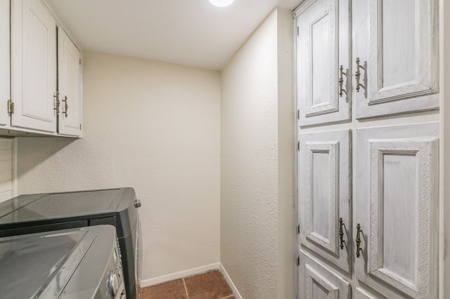 2807 Summit View Drive, Bedford, TX 76021