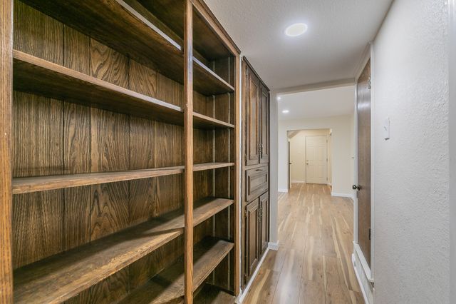 2807 Summit View Drive, Bedford, TX 76021