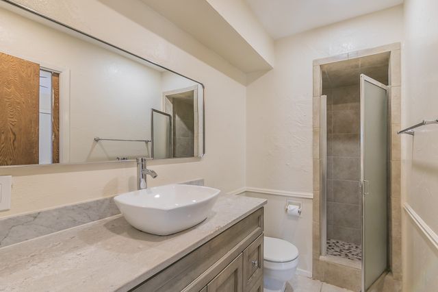 2807 Summit View Drive, Bedford, TX 76021