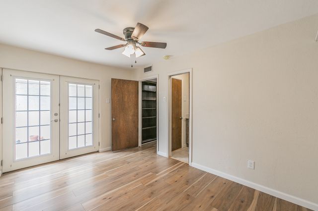 2807 Summit View Drive, Bedford, TX 76021