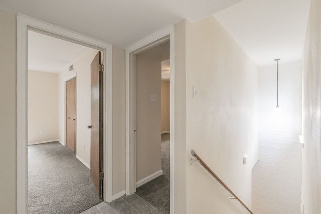 2807 Summit View Drive, Bedford, TX 76021