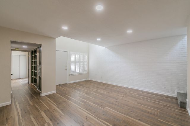 2807 Summit View Drive, Bedford, TX 76021