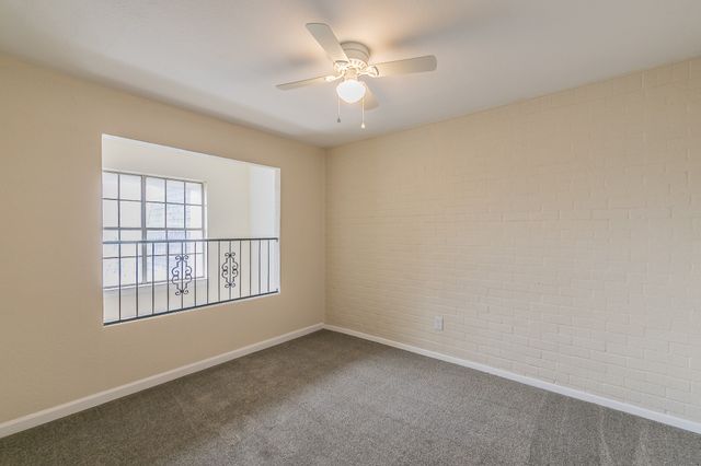 2807 Summit View Drive, Bedford, TX 76021