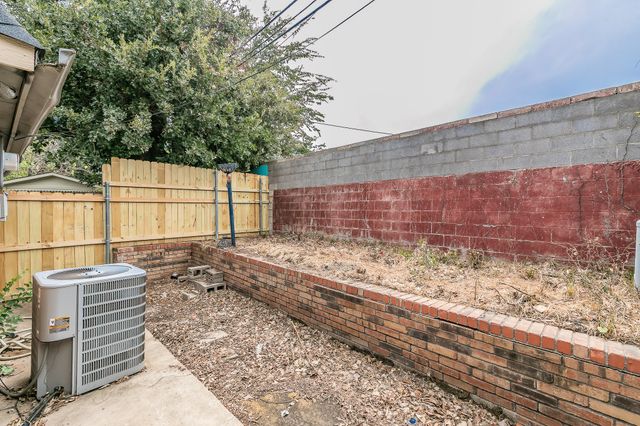 2807 Summit View Drive, Bedford, TX 76021
