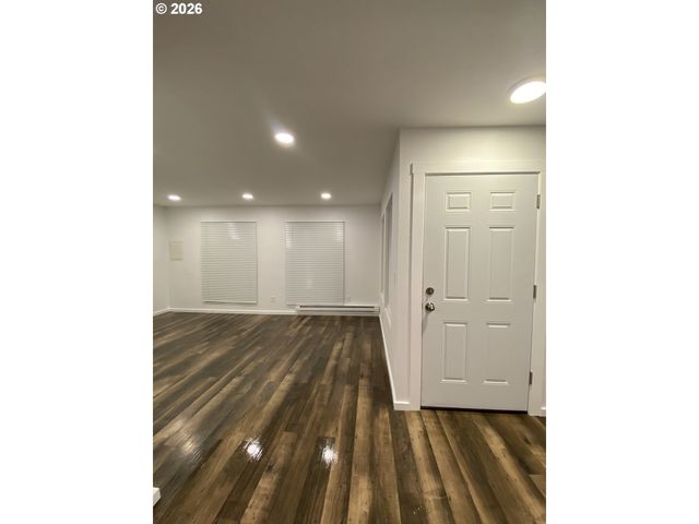 850 W POWELL Blvd, Gresham, OR 97030