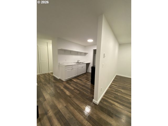 850 W POWELL Blvd, Gresham, OR 97030