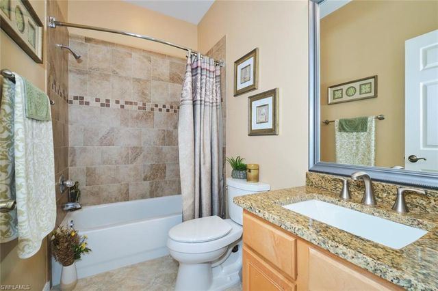 8780 Middlebrook DR, Fort Myers, FL 33908
