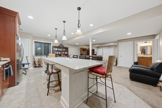 12908 Timber Wood Circle, Plainfield, IL 60585