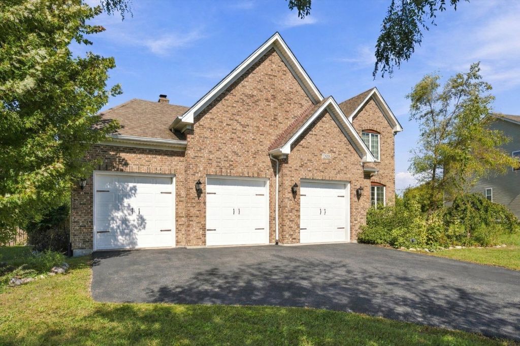 12908 Timber Wood Circle, Plainfield, IL 60585