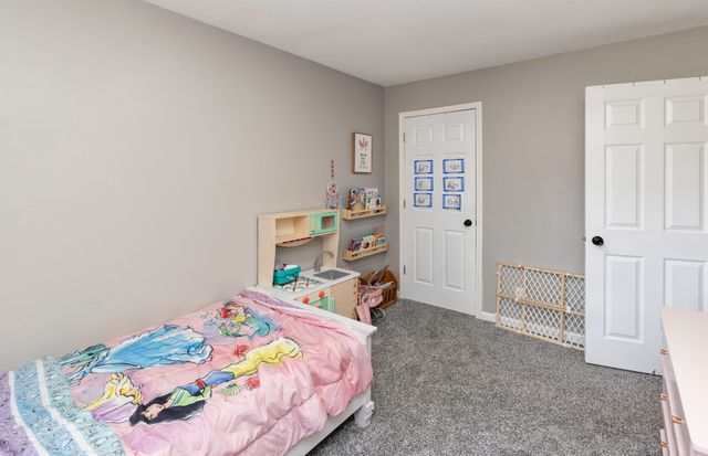 305 SW Westlawn Drive, Ankeny, IA 50023