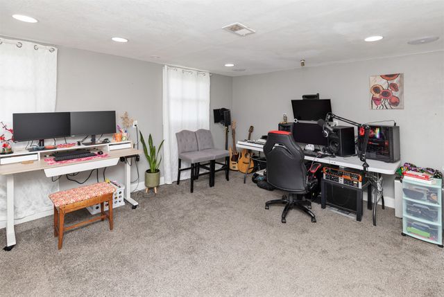 305 SW Westlawn Drive, Ankeny, IA 50023