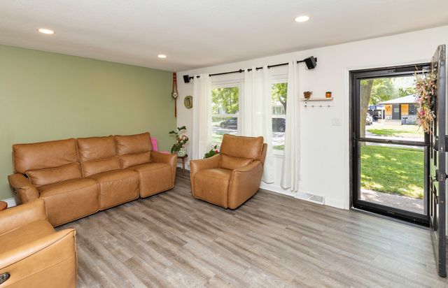 305 SW Westlawn Drive, Ankeny, IA 50023