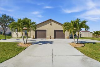 526-528 SE 5th PL, Cape Coral, FL 33990