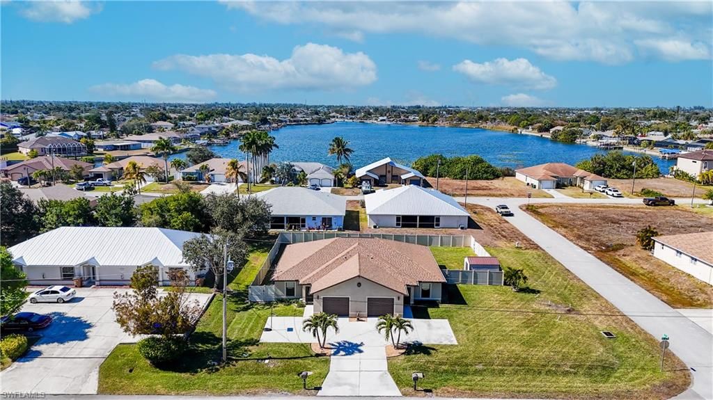 Image 36 of property listing at 526-528 SE 5th PL, Cape Coral, FL 33990