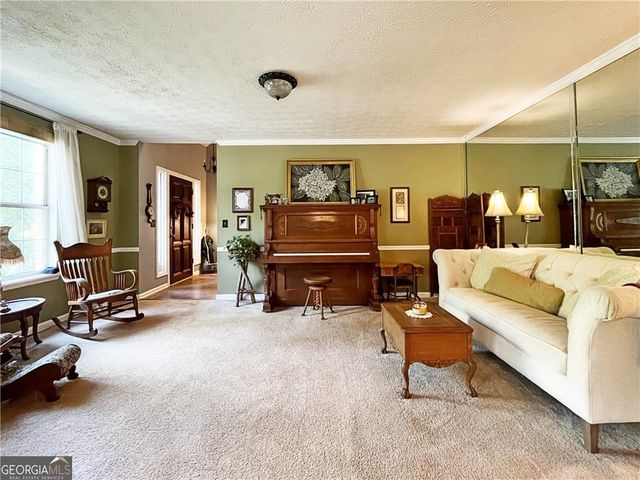 6832 Creekwood Drive, Douglasville, GA 30135