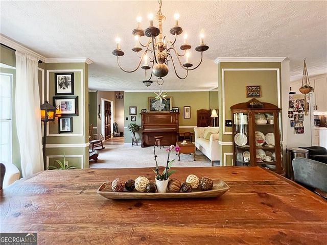 6832 Creekwood Drive, Douglasville, GA 30135