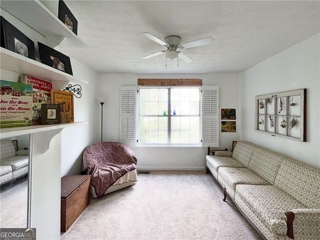 6832 Creekwood Drive, Douglasville, GA 30135