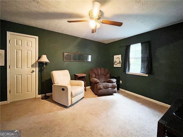 6832 Creekwood Drive, Douglasville, GA 30135