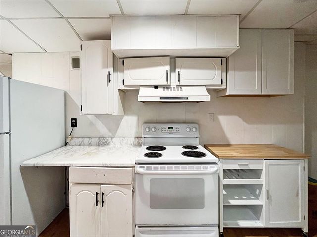 6832 Creekwood Drive, Douglasville, GA 30135