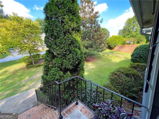 6832 Creekwood Drive, Douglasville, GA 30135