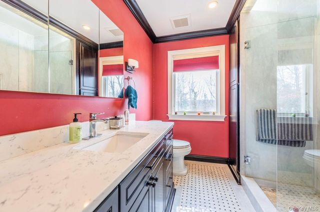 26 Birchdale Lane, Port Washington, NY 11050