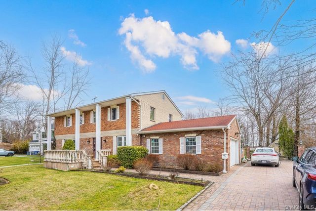 26 Birchdale Lane, Port Washington, NY 11050