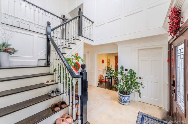 26 Birchdale Lane, Port Washington, NY 11050