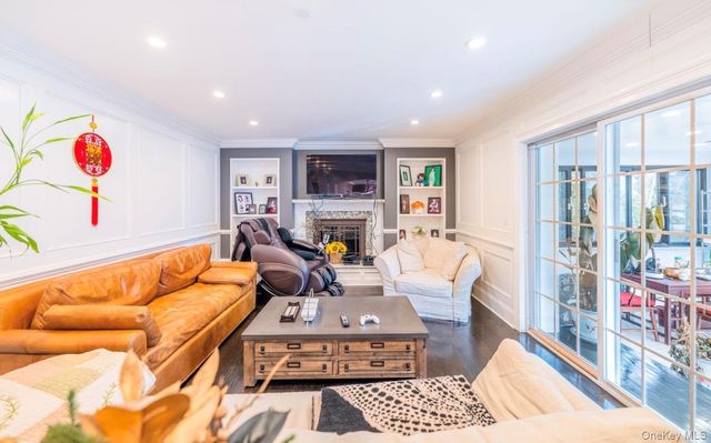 26 Birchdale Lane, Port Washington, NY 11050