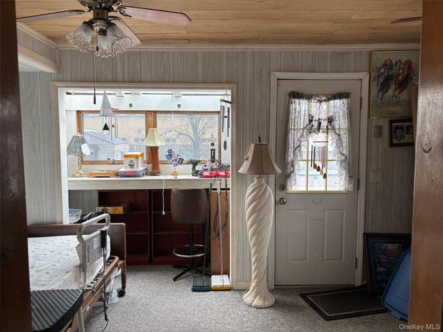 33 Lakewood Avenue, Ronkonkoma, NY 11779