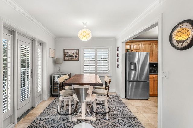 129 S Golfview Road 4, Lake Worth Beach, FL 33460